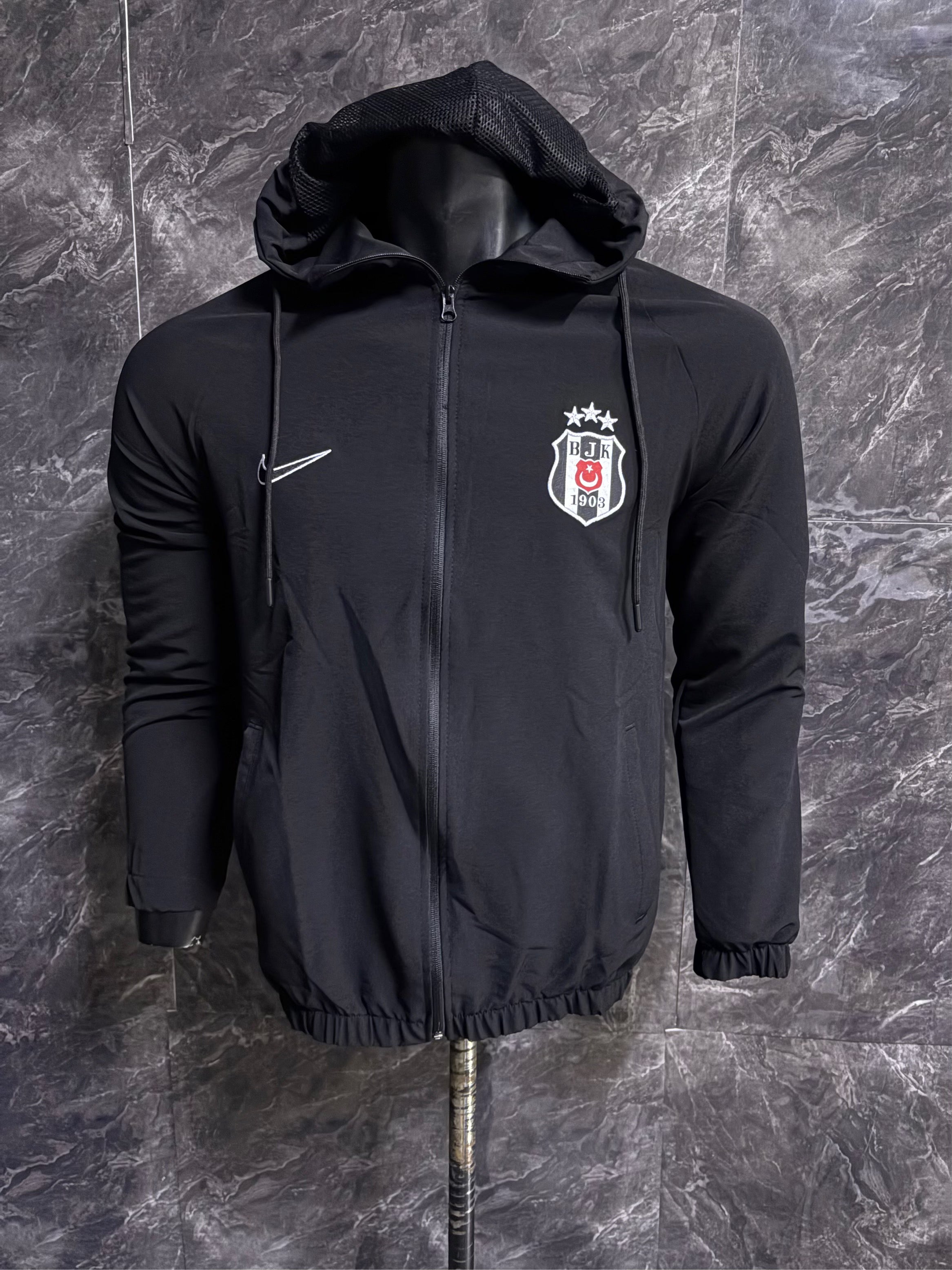 Beşiktaş Yağmurluk