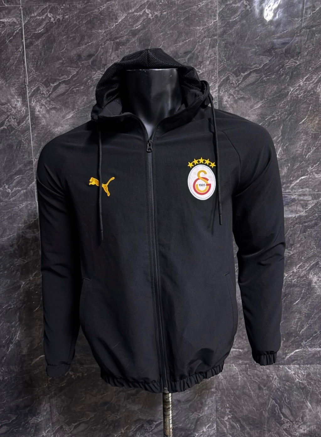 Galatasaray Yağmurluk